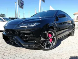 Noir Utilisé 2019 Lamborghini Urus SUV | 299 300 €