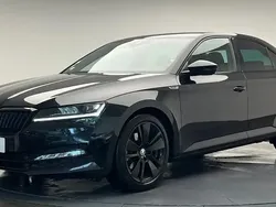 Noir Utilisé 2021 Skoda Superb SportLine Berline | 21 990 € (Prix juste)