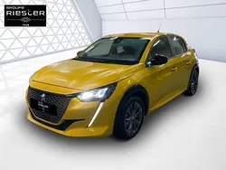 Jaune Utilisé 2022 Peugeot e-208 Active Citadine | 15 460 € (Prix juste)