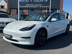 Utilisé 2023 Tesla Model 3 Standard Range Berline | 30 990 € (Prix juste)
