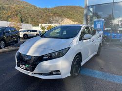 Blanc lunaire métallisé Utilisé 2022 Nissan Leaf Acenta Citadine | 14 990 € (Prix juste)