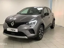 Gris Utilisé 2024 Renault Captur Evolution SUV | 17 999 € (Prix juste)