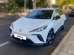 Blanc Utilisé 2023 MG MG4 EV Luxury Citadine | 20 290 € (Prix juste)