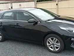 Noir Utilisé 2021 Kia Ceed Active Berline | 15 500 € (Bon prix)