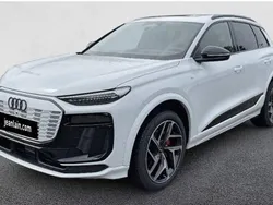Utilisé 2025 Audi Q6 e-tron S-Line SUV | 91 900 € (Prix cher)