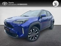 Bleu genièvre (m) Utilisé 2025 Toyota Yaris Hybrid Design SUV | 28 890 € (Prix cher)
