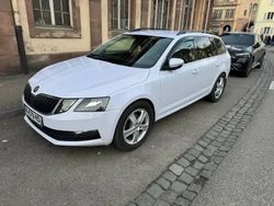 Blanc Utilisé 2019 Skoda Octavia Break | 12 800 €