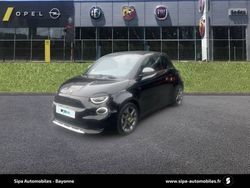 Noir Utilisé 2024 Abarth 500e Citadine | 29 990 € (Prix juste)