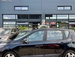 Utilisé 2013 Renault Scénic III Zen Monospace | 7 990 € (Prix juste)
