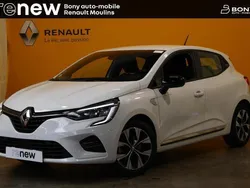 Blanc Utilisé 2022 Renault Clio V LIMITED Berline | 17 790 € (Prix juste)