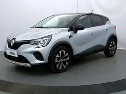 Gris Utilisé 2024 Renault Captur Evolution SUV | 18 350 € (Prix juste)