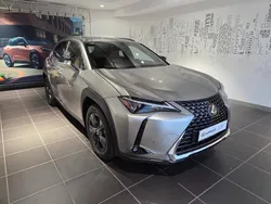 Utilisé 2025 Lexus UX 300h SUV | 41 900 € (Prix juste)