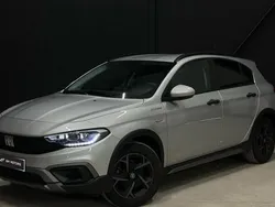 Gris Utilisé 2022 Fiat Tipo Cross Berline | 14 990 € (Prix juste)
