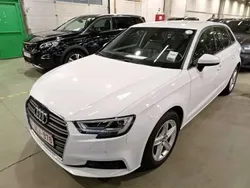 Blanc Utilisé 2019 Audi A3 Sportback Design Berline | 17 990 € (Prix juste)