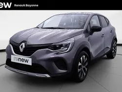 Gris Utilisé 2024 Renault Captur Evolution SUV | 18 790 € (Prix juste)