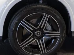 Blanc Utilisé 2024 Mercedes GLC300e AMG line SUV | 76 990 €