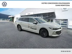 Blanc Utilisé 2024 VW Passat Coupé | 39 900 €