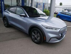 Bleu Occasion 2022 Ford Mustang Mach-E Extended Range SUV | 41 948 € (Prix assez cher)