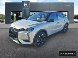 Cristal pearl (n) toit noir Utilisé 2023 DS Automobiles DS3 Crossback E-Tense Performance SUV | 21 990 € (Super prix)