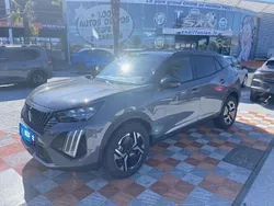 Gris Nouvelle 2025 Peugeot 2008 GT SUV | 29 750 € (Prix juste)