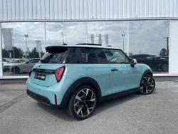 Utilisé 2024 Mini Cooper S Classic Citadine | 34 398 € (Prix juste)