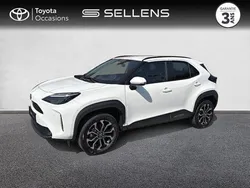 Blanc Utilisé 2025 Toyota Yaris Hybrid Design | 27 900 € (Prix assez cher)