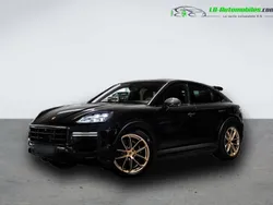 Utilisé 2024 Porsche Cayenne Turbo E-Hybrid SUV | 228 800 €