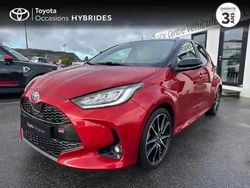 Biton rouge intense / toit noir Utilisé 2022 Toyota Yaris Hybrid Sport Berline | 22 990 € (Prix cher)