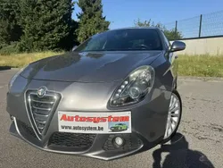 Blanc Utilisé 2012 Alfa Romeo Giulietta Distinctive Citadine | 6 450 € (Super prix)