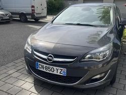 Utilisé 2012 Opel Astra Cosmo Berline | 4 700 €