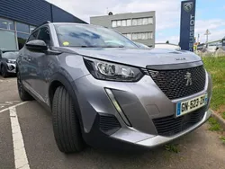 Gris Utilisé 2023 Peugeot 2008 Allure SUV | 19 290 € (Bon prix)