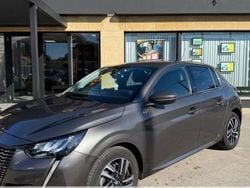 Gris Utilisé 2020 Peugeot 208 Allure Citadine | 14 490 € (Prix juste)