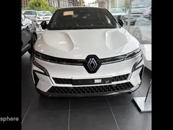 Noir Nouvelle 2024 Renault Mégane Iconic SUV | 34 990 € (Prix juste)