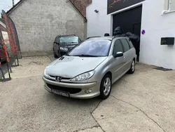 Beige Utilisé 2003 Peugeot 206 Break | 2 460 €