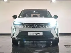Blanc Nouvelle 2024 Renault Scénic Iconic Monospace | 48 900 € (Prix juste)