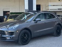Gris Utilisé 2015 Porsche Macan SUV | 26 790 € (Prix juste)