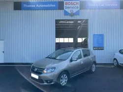 Beige Utilisé 2015 Dacia Sandero Lauréate Citadine | 8 995 € (Prix cher)