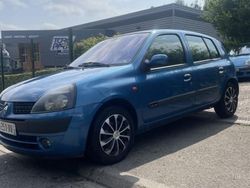 Utilisé 2002 Renault Clio II Citadine | 2 990 €