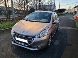 Utilisé 2012 Peugeot 208 Allure Citadine | 7 990 € (Prix juste)