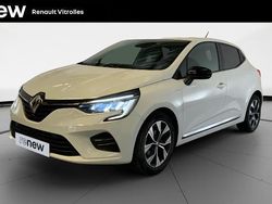 Blanc Utilisé 2023 Renault Clio V Evolution Citadine | 13 289 € (Prix juste)