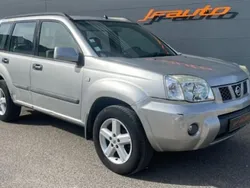 Beige Utilisé 2004 Nissan X-Trail Comfort SUV | 4 300 €