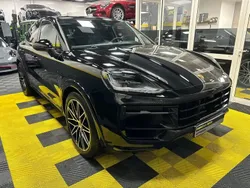 Noir Utilisé 2023 Porsche Cayenne SUV | 129 990 €
