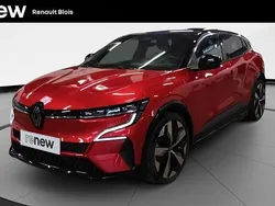 Rouge Utilisé 2023 Renault Mégane Techno Berline | 27 990 € (Prix juste)