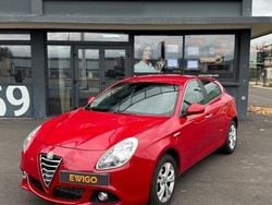 Rouge Utilisé 2014 Alfa Romeo Giulietta Distinctive Citadine | 9 490 € (Prix cher)