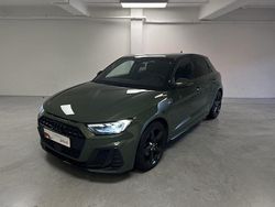 Vert district métallisé Utilisé 2024 Audi A1 Sportback S-Line Citadine | 33 990 € (Prix cher)