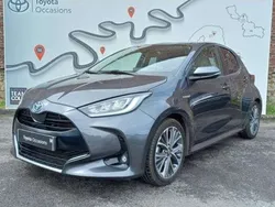 Utilisé 2022 Toyota Yaris Hybrid Berline | 20 490 € (Prix juste)