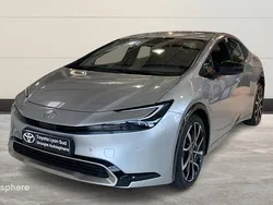 Gris minéral métallisé Utilisé 2025 Toyota Prius Design Citadine | 38 900 € (Prix juste)