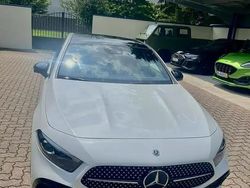 Blanc Utilisé 2023 Mercedes A200 AMG line Berline | 33 000 € (Prix juste)