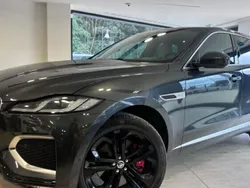 Utilisé 2023 Jaguar F-Pace R-Dynamic SUV | 72 990 €