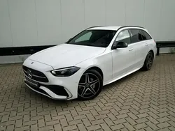 Blanc Utilisé 2022 Mercedes C300e AMG Break | 36 995 € (Super prix)